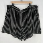 Sonoma  Black & White Linen Blend Chevron Striped‎ Pull On Easy Short NWT Size 3X Photo 0