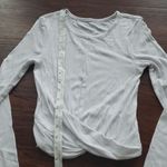 Vuori  Womens White Twist Front Chic Feminine Streetwear Trendy Top Size XSmall Photo 3