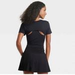 JoyLab  Black Cutout Cropped Fit Moisture
Wicking Seamless Tee Photo 1