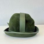 Women's Church Hat Green Retro Felt Made in Italy Brim Size 22.5 The Hat Rack Photo 2