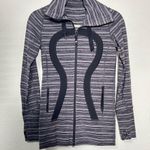 Lululemon Athletica Stride Jacket Black Stripes Galore Sz 2 XS Athleisure Casual Photo 3