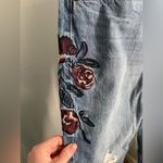 Abercrombie & Fitch Abercrombie and Fitch Embroidered Jeans floral size 24/00 Photo 1