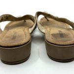 Minnetonka Silverthorne Gold Thong Sandals Women's 7 US Photo 5