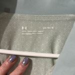 Under Armour  jacket loose fit size large Photo 3