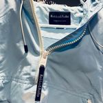 Amazon Windbreaker Raincoat Photo 2