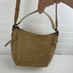Lucky Brand  Dori Bucket Crossbody Bag Purse Tan Brown Leather Lines Pockets Photo 5