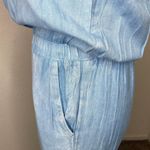 Style Envy Light Blue Denim Sleeveless Chambray Pockets Low Cut Top Size Small Size M Photo 3