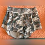Lululemon  Hotty Hot High-Rise Lined Short 2.5” Size 8 Photo 3