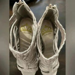 Fergalicious  By Fergie Women’s 6.5 Gladiator Back Zip Tan‎ Strappy Sandal Heels Photo 3