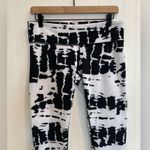 Alo Yoga  Airbrush Legging in White Tie Dye Size M Photo 7