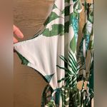 Cupshe  Green White Tropical Maxi Sundress
Deep side slit cutouts summer beach Photo 8