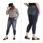 Torrid  Premium Womens Sz 18R High-Rise Curvy Skinny Jeans Blue Denim Medium Wash Photo 1