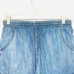 Universal Threads Universal Thread Medium Wash Chambray High Rise Fabric Shorts Photo 2