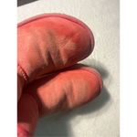 UGG  Pink Classic Low Boots Woman’s Size 6 -Could Use A Cleaning Photo 14
