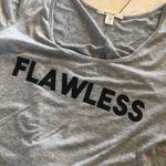 Miami  Flawless Size Medium Back Tie Knotted Photo 2