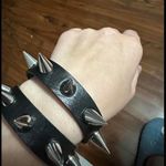 2 pcs Gothic small Spike faux leather punk bracelet emo Black Photo 4