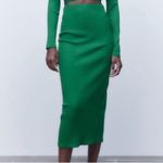 ZARA Black Ribbed Midi Skirt(Size Medium) Photo 1