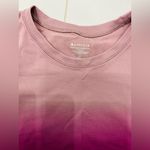 Lululemon Cropped athletic tops 🩷❤️ Photo 2