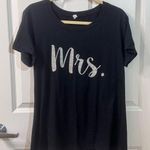 Black 'Mrs.' T Photo 0
