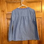 Vineyard Vines   Women’s chambray, chambray Top Size Small-EUC Photo 4