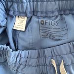 FIGS  High Waisted Yola Skinny Scrub Pants in capri blue sz small Photo 12