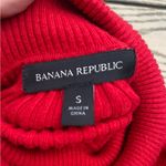 Banana Republic small cherry red turtleneck ribbed long sleeve ribbed Photo 2