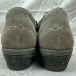 Earth Origins  women’s zip up taupe suede booties size 7.5 Photo 5