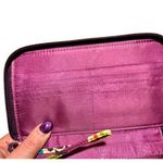 Vera Bradley  Set Y2K crossbody bag and Wristlet in the "Plum Crazy" pattern Photo 11