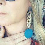 Long Acrylic disk and chain link earrings Photo 1