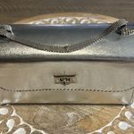 Vintage silver faux leather box mini bag Photo 6