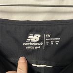 New Balance  Women's Black Accelerate Capri Size 1X Photo 8