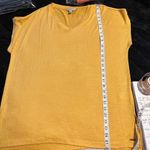 Orvis  Mustard Yellow V-Neck Short Sleeve Casual T-Shirt Large Relaxed‎ Fit Photo 3