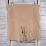 HONEYLOVE SuperPower Mid Waist Short
Sand Photo 0