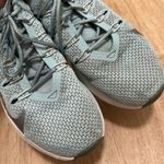 Nike | Quest 2 Athletic Running Shoes Photo 3