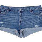 Old Navy NEW  Mid-Rise Boyfriend Jean Shorts Ripped Distressed Denim Size 20 Photo 1