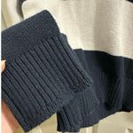 Tommy Hilfiger Tommy Jeans Navy & White Striped V-neck Cropped Pullover Knit Sweater XS/S EUC Photo 3