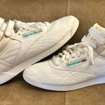 Reebok  Classic Freestyle Women’s Hi-Tops Photo 1