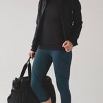 Lululemon Outrun 17" Crop Score Jacquard Black Indian Ocean / Black Photo 3