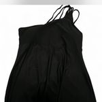 Elegant Black One Photo 0