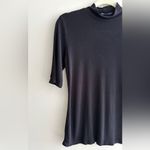 T Tahari  Black Ribbed Mockneck Short Sleeve Blouse, Size Small Photo 2