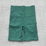 Aritzia TNA Bikers Photo 0