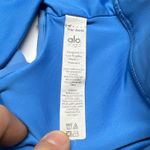 Alo Yoga  Peak Bra Small Blue Keyhole Crop Top Light Support 4-Way Stretch EUC Photo 4