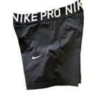Nike  Pro Womens Dri-Fit Black Performance Shorts Size Medium Photo 4