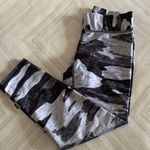 Terez  Women’s Black/Grey Camouflage Crop Leggings Photo 0