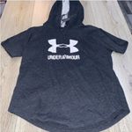 Under Armour  Dark Gray and white Short Sleeve Tee shirt top hoodie hooded Photo 0