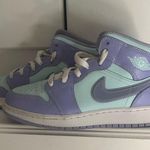 Nike  Air Jordan 1 Mid Sneakers Photo 0