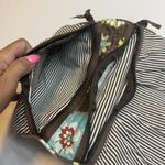 Thirty One Brown Flower Power Carry All Make Up Jewelry Large Travel Bag 9" x 6" Photo 3