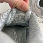 Easy Spirit EUC women’s ES Ignite e360 white gray tie sneakers shoes size 7.5 Photo 5