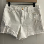 Universal Threads White shorts Goods Co.
Size: 10R Photo 0