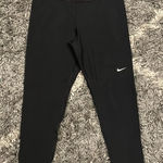 Nike  Pro Women’s Dri-fit Black Training Leggings Cropped Size Large Photo 0